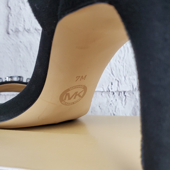 Michael Kors Sylvie mid sandal - Picture 9 of 11